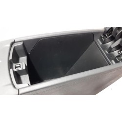 Renault - Grand Scenic - Middle console
