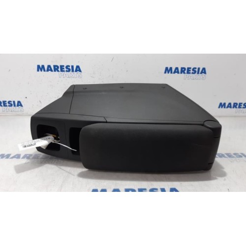 Renault - Grand Scenic - Console centrale