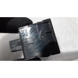 Citroen - C3 - AIH headlight switch