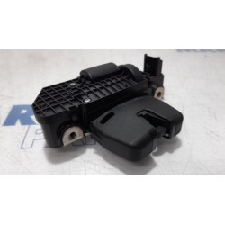 Citroen - C3 - Tailgate lock mechanism