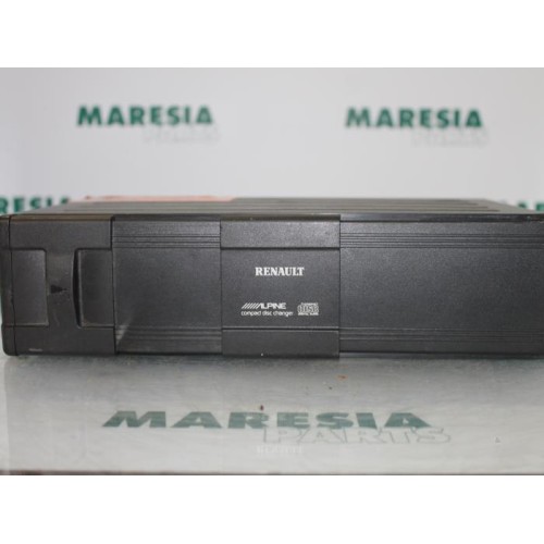 Renault - Laguna - CD changer