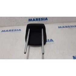 Renault - Megane - Headrest
