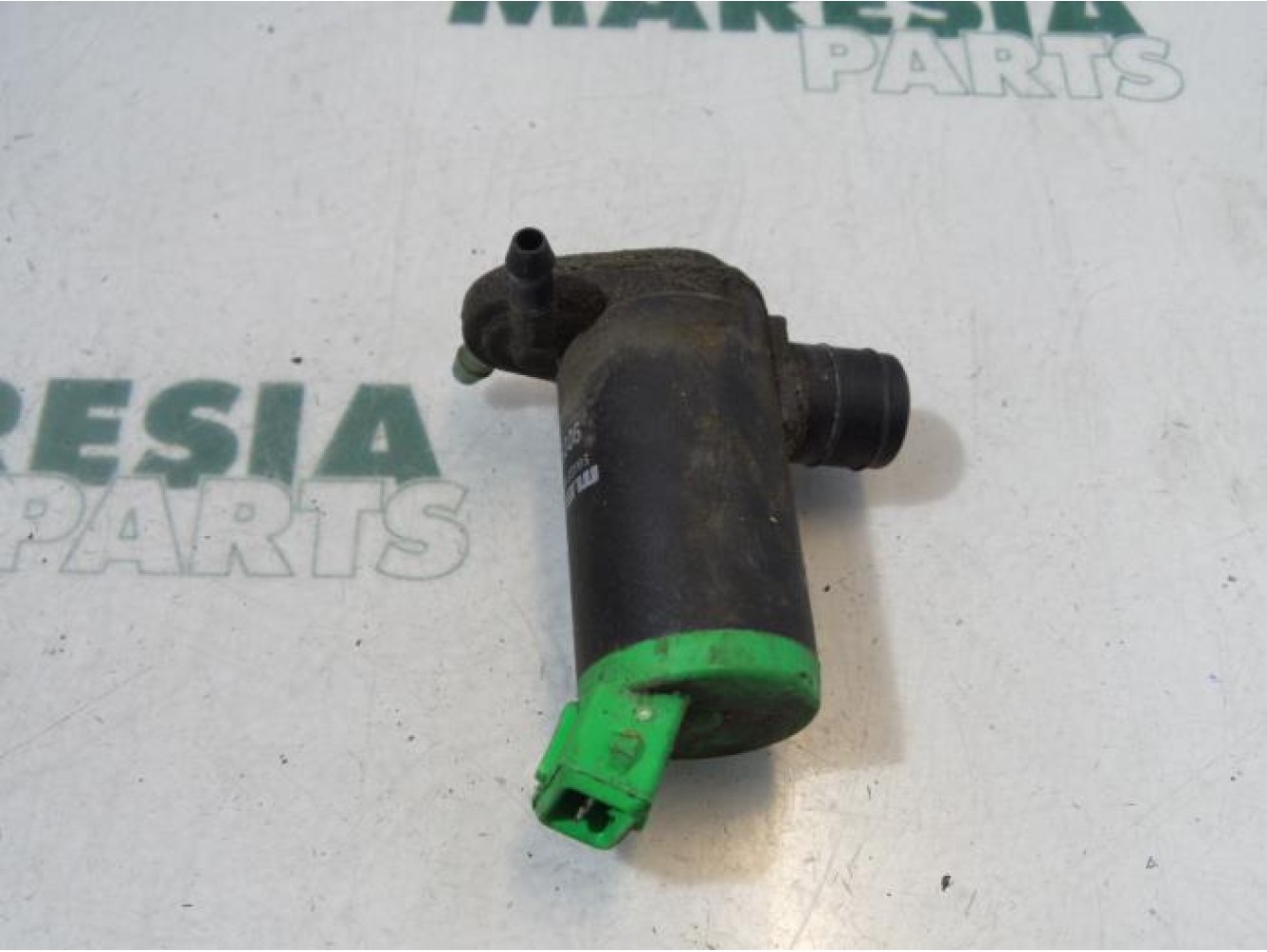 Peugeot - 306 - Scheibensprüherpumpe vorne