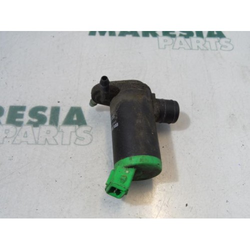 Peugeot - 306 - Scheibensprüherpumpe vorne