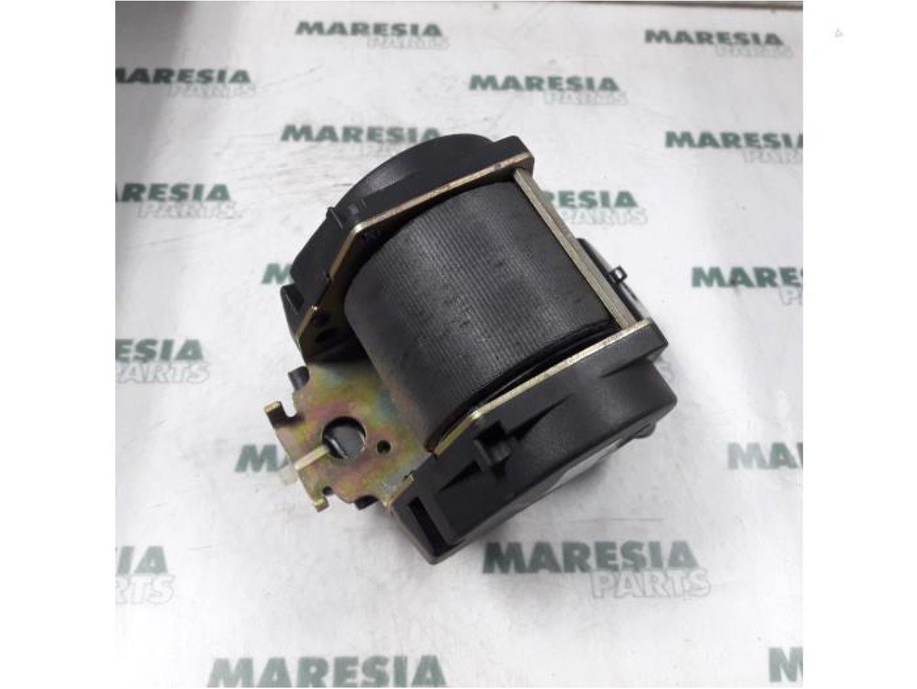 Renault - Megane Scenic - Rear seatbelt, left