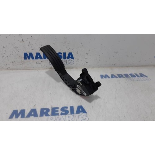 Renault - Grand Scenic - Gaspedaalpositie Sensor