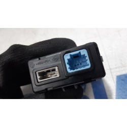 Renault - Grand Scenic - Connexion USB