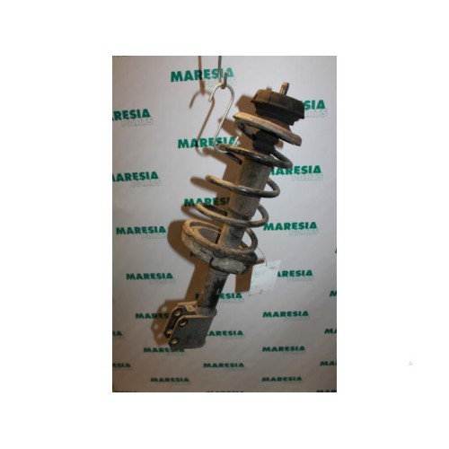 Renault - Kangoo - Front shock absorber rod, left