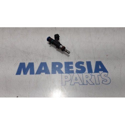 Renault - Clio - Injector (petrol injection)