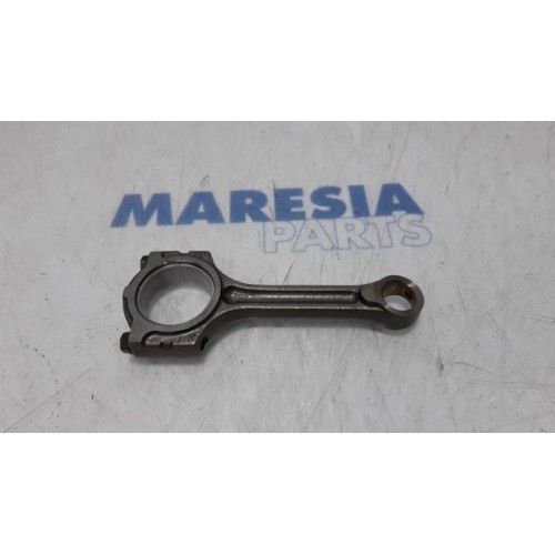 Renault - Clio - Connecting rod