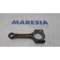 Renault - Clio - Connecting rod