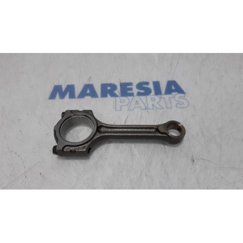 Renault - Clio - Connecting rod