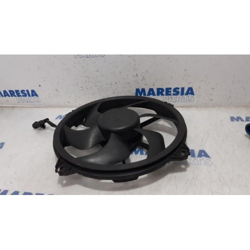 Citroen - C4 Grand Picasso - Fan motor