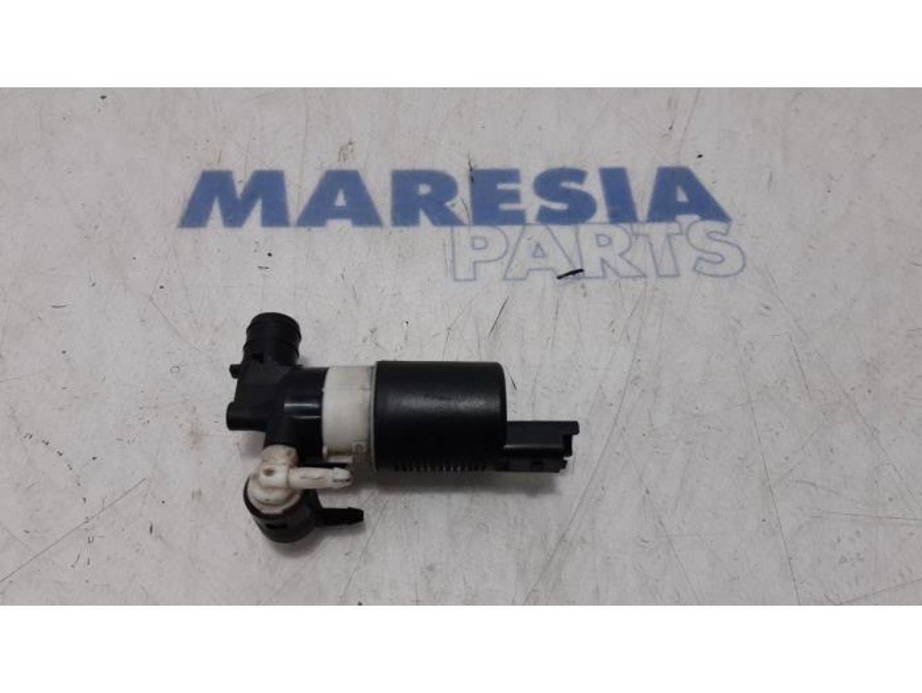 Citroen - C4 Grand Picasso - Windscreen washer pump