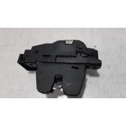 Peugeot - 308 - Tailgate lock mechanism