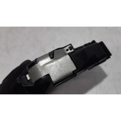Peugeot - 308 - Tailgate lock mechanism