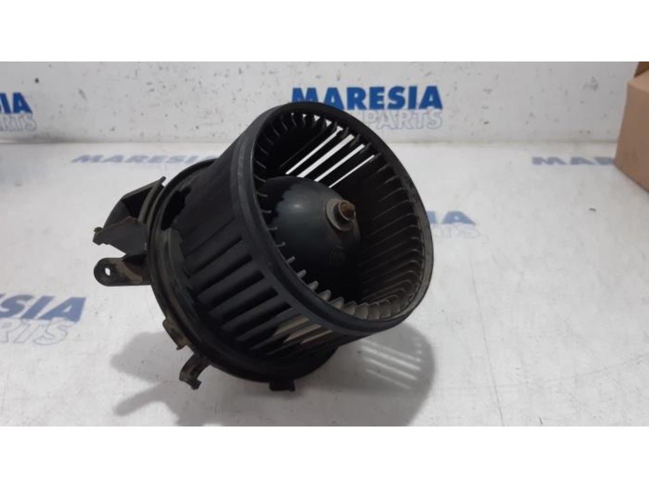 Peugeot - Boxer - Heating and ventilation fan motor