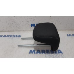 Renault - Megane - Headrest