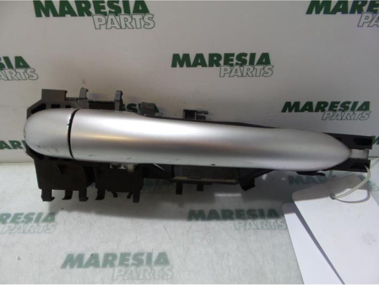 Renault - Megane - Front door handle 4-door, right