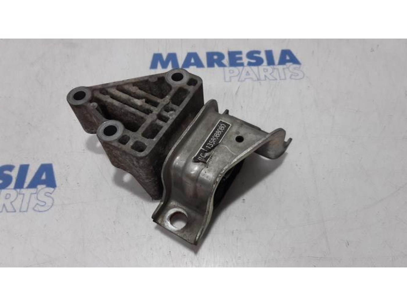 Peugeot - Boxer - Engine mount