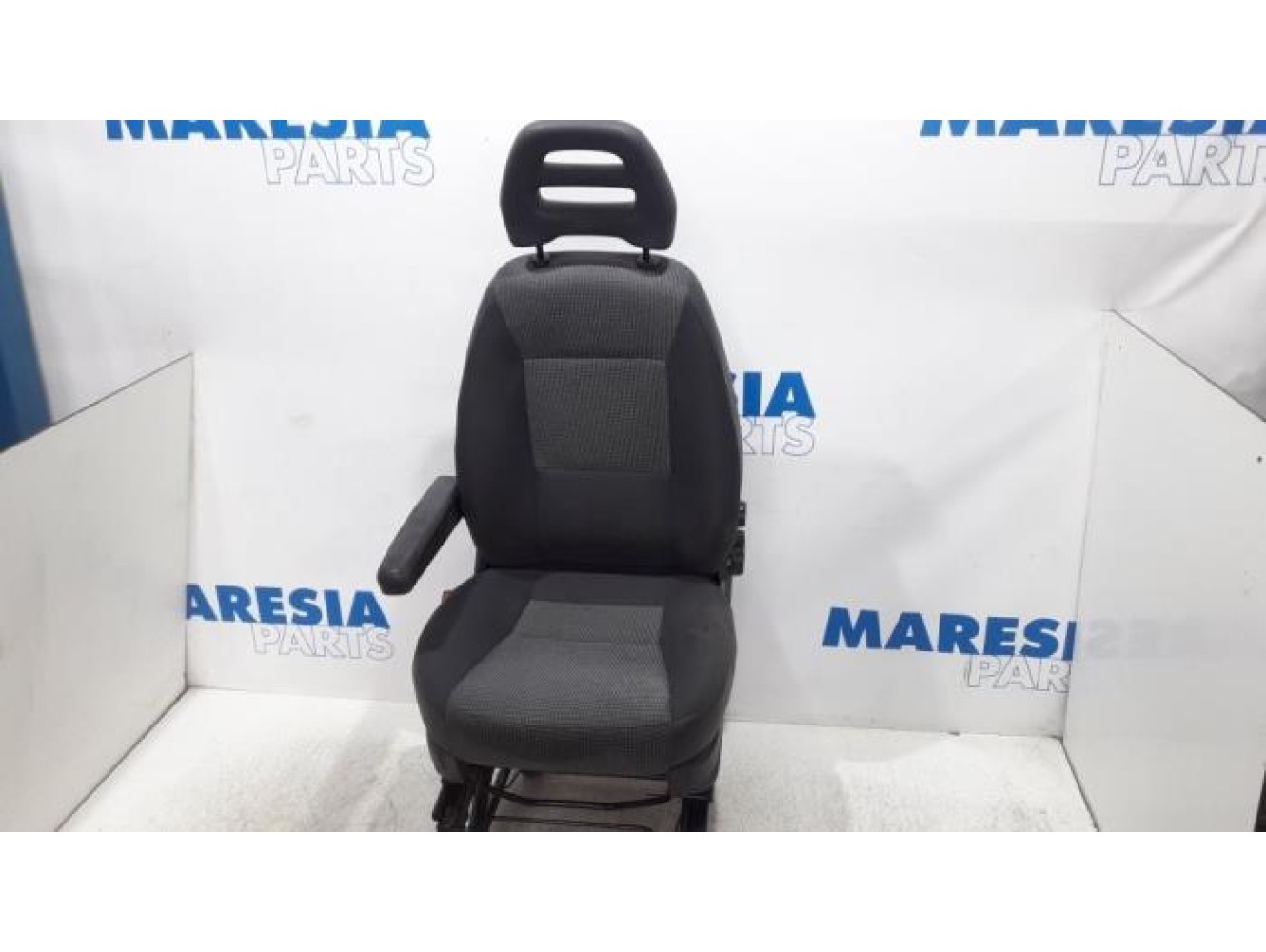 Peugeot - Boxer - Stoel links