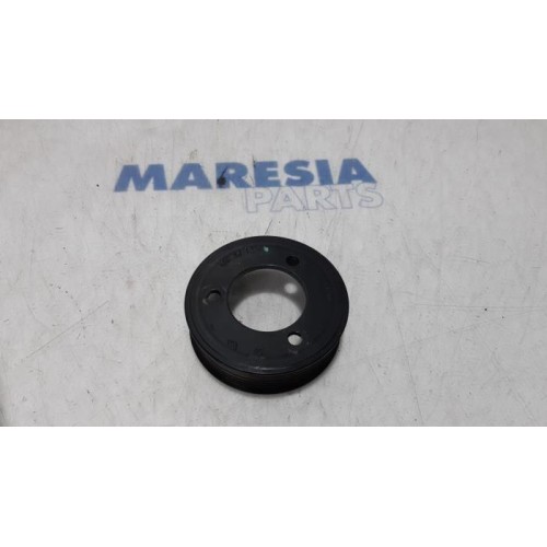 Renault - Trafic - Waterpomp poelie