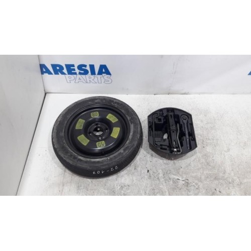 Citroen - DS3 - Krikset + reservewiel