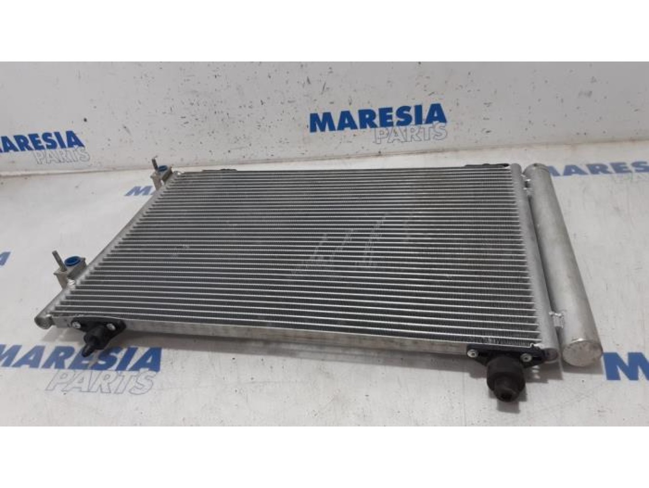 Peugeot - 308 - Air conditioning condenser