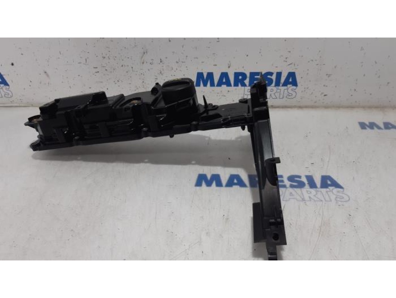 Peugeot - 308 - Rocker cover