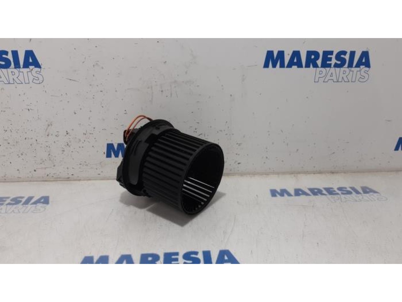 Renault - Clio - Heating and ventilation fan motor