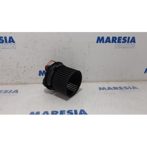 Renault - Clio - Heating and ventilation fan motor