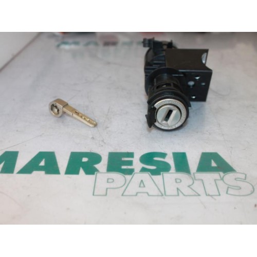 Alfa Romeo - GT - Ignition lock + key