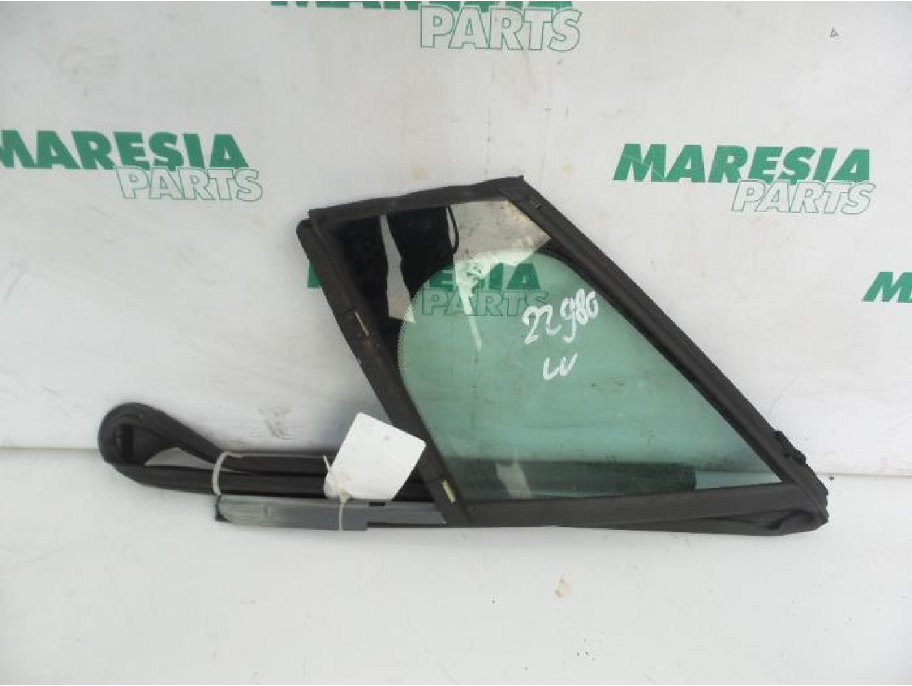 Peugeot - 308 - Dreieckfenster links vorne