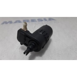 Fiat - 500 - Scheibensprüherpumpe vorne