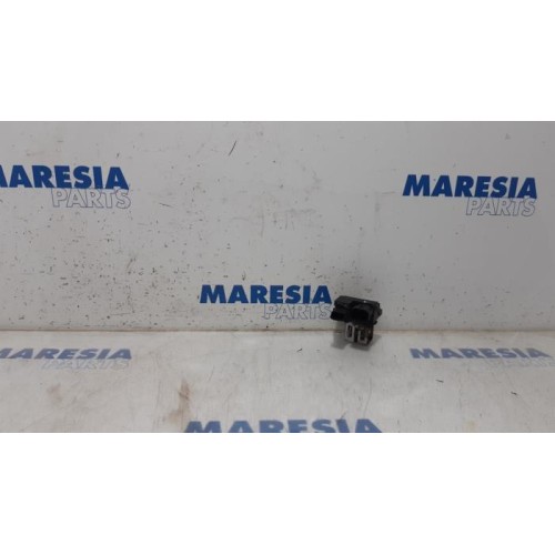 Peugeot - 508 - Cooling fan resistor