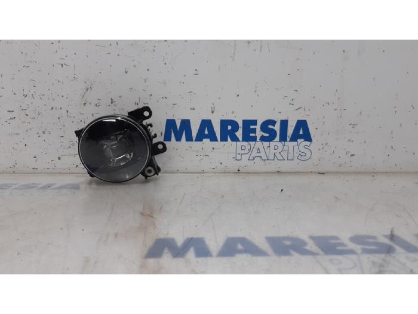Renault - Clio - Fog light, front right