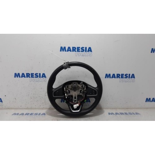 Renault - Clio - Steering wheel