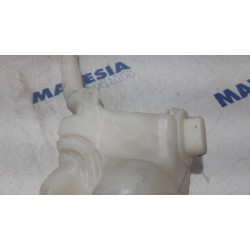 Citroen - DS3 - Front windscreen washer reservoir