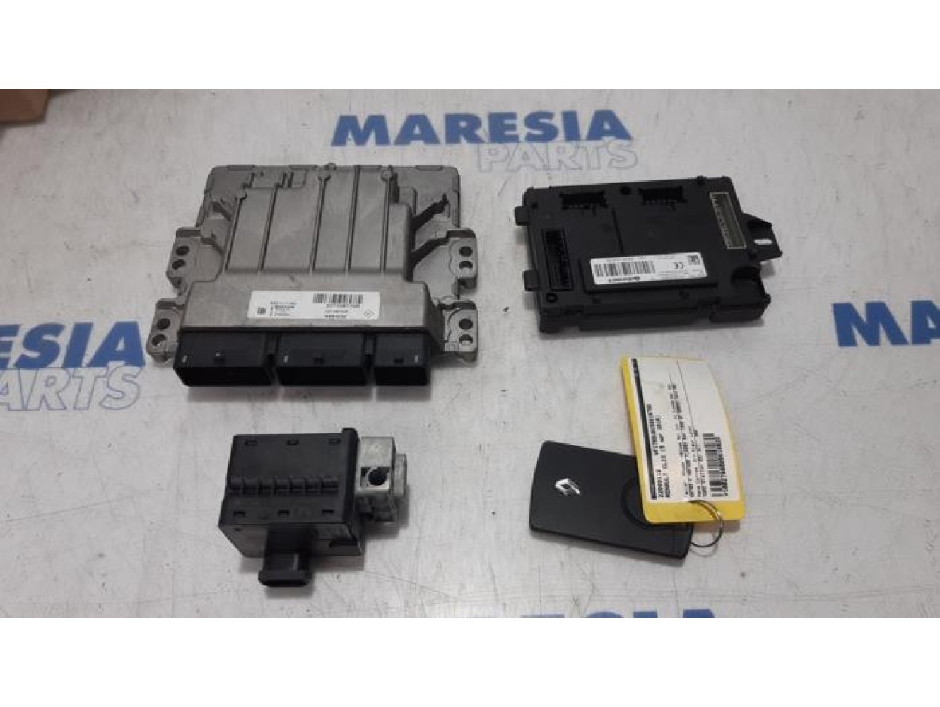 Renault - Clio - Engine management computer