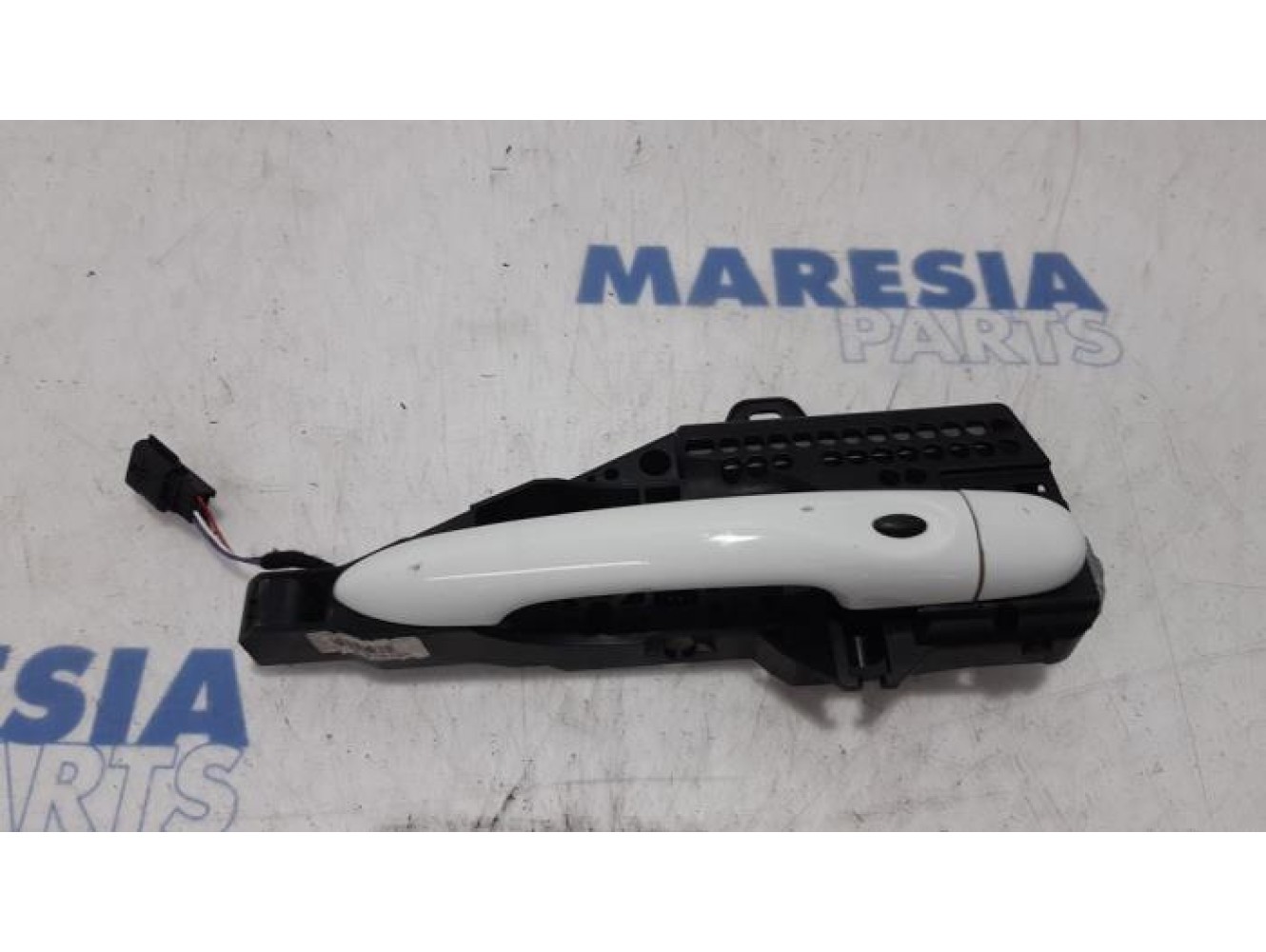 Renault - Clio - Front door handle 4-door, right