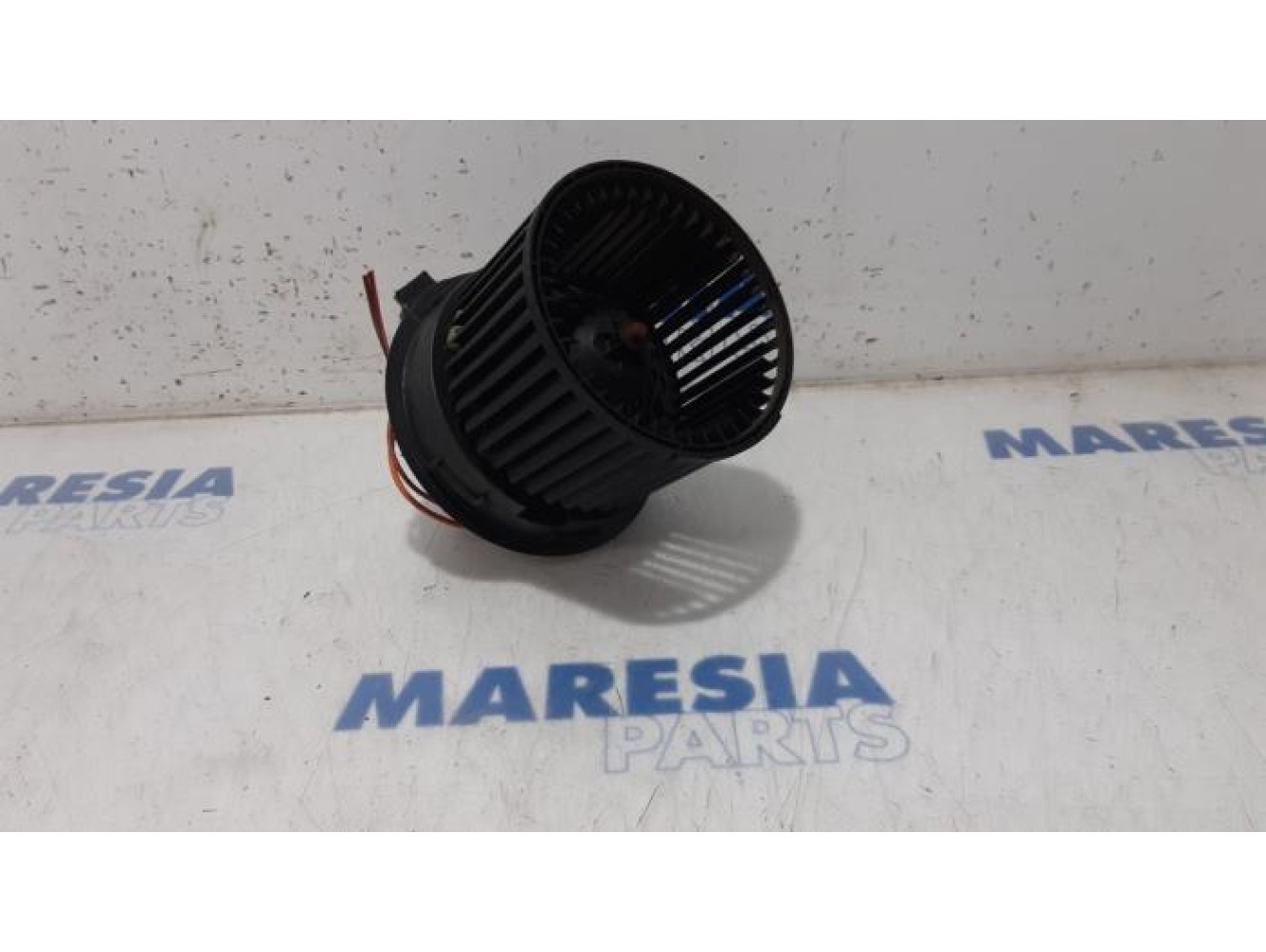 Renault - Clio - Heating and ventilation fan motor