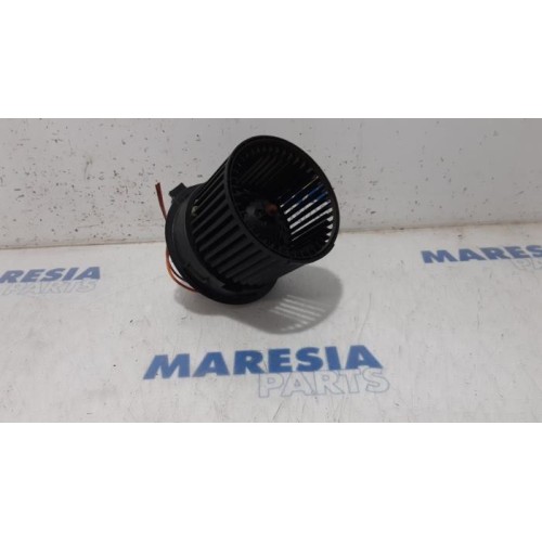 Renault - Clio - Heating and ventilation fan motor
