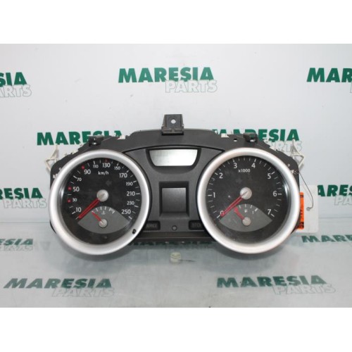 Renault - Megane - Instrument panel