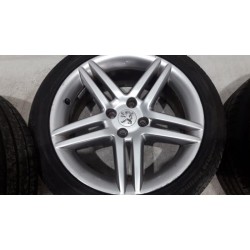 Peugeot - 308 - Sportvelgenset + banden
