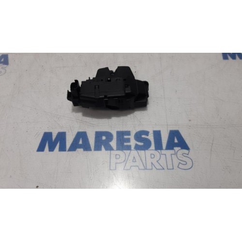 Peugeot - 508 - Tailgate lock mechanism