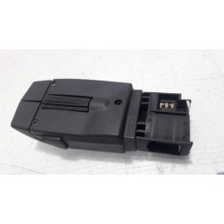 Renault - Clio - Steering wheel mounted radio control
