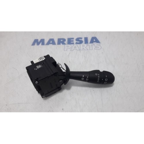 Renault - Clio - Wiper switch