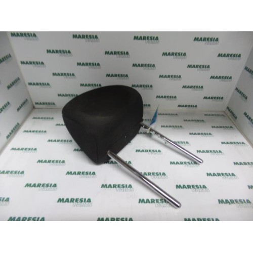 Peugeot - 207 - Headrest