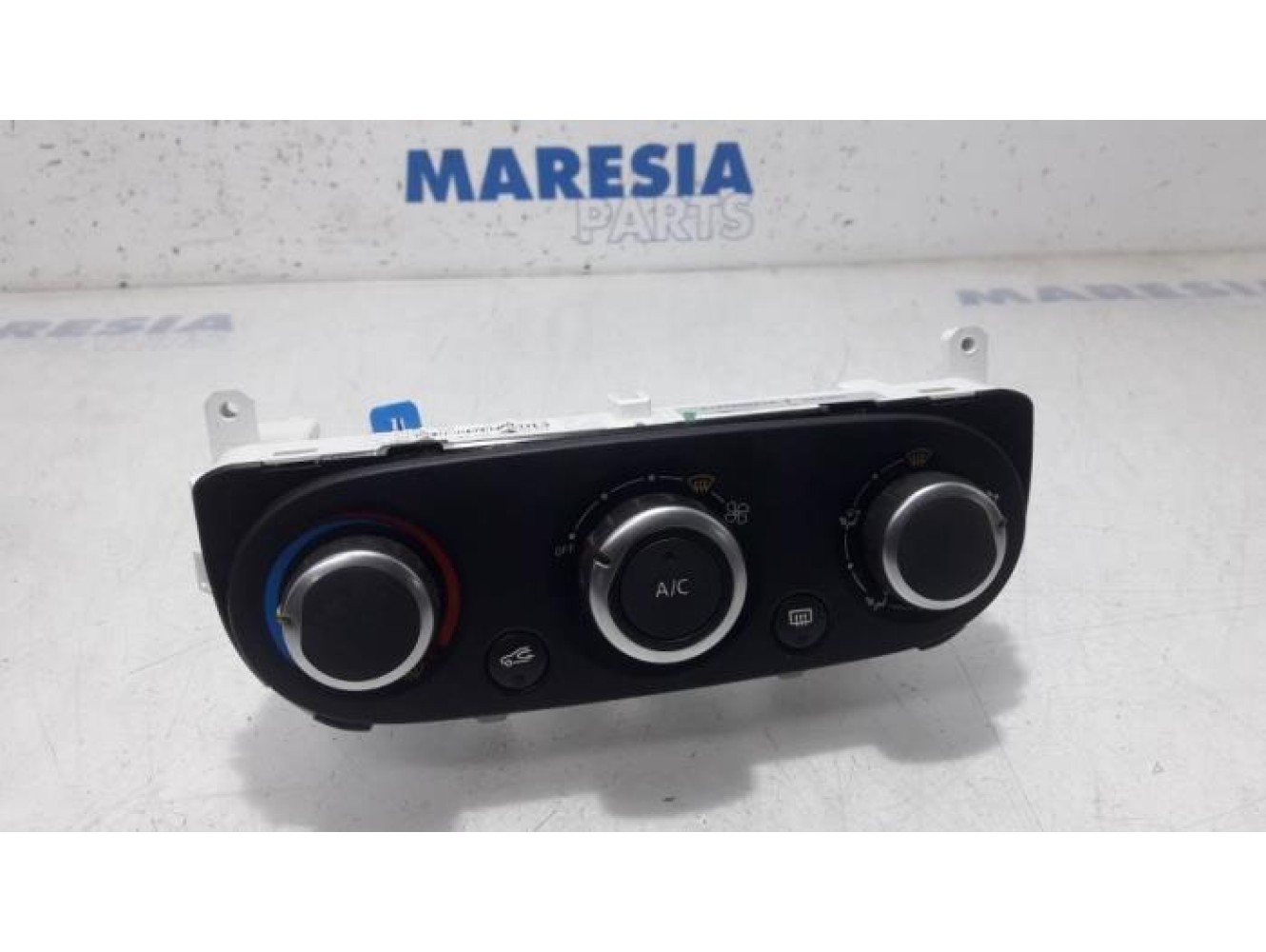 Renault - Clio - Heater control panel