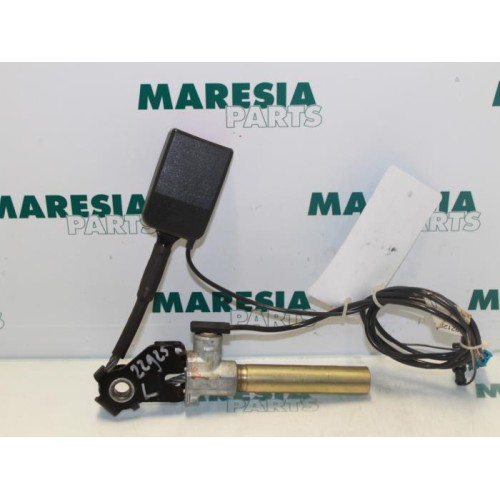 Renault - Megane - Gordelspanner links